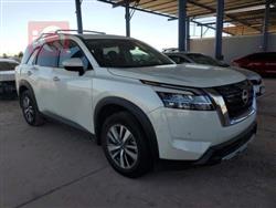 نیسان پاسفایندەر